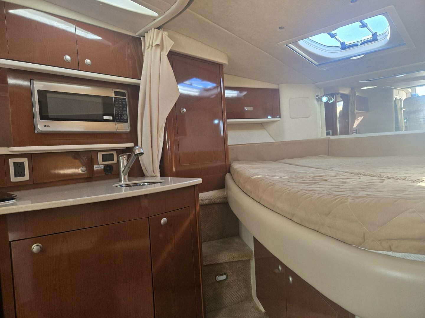 Gib N Tone 35ft Sea Ray Yacht For Sale
