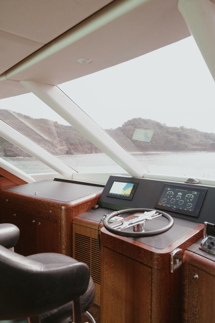 Aussie Rules 87ft Oceanfast Yacht For Sale