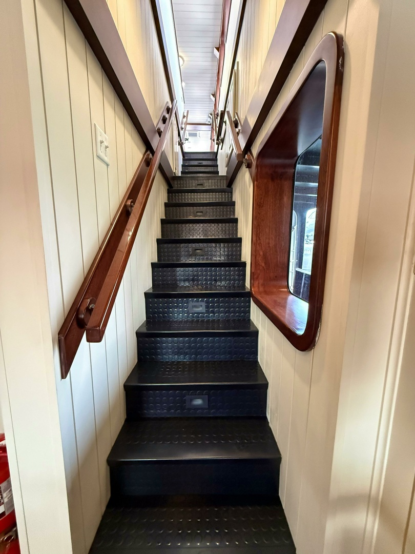 ANNE S PIERCE 120ft Glovertown Sy Yacht For Sale