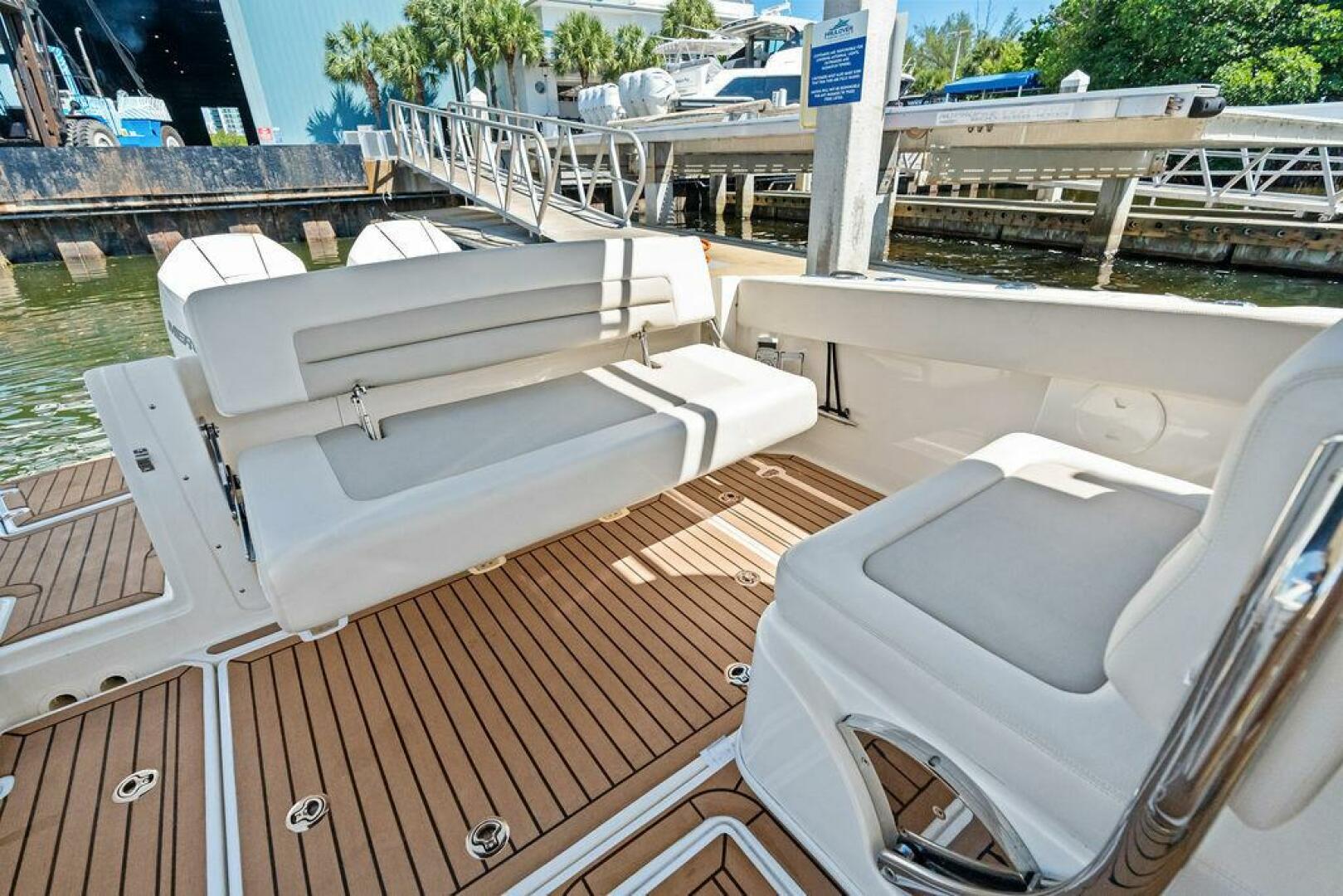 MARMARA 32ft Boston Whaler Yacht For Sale