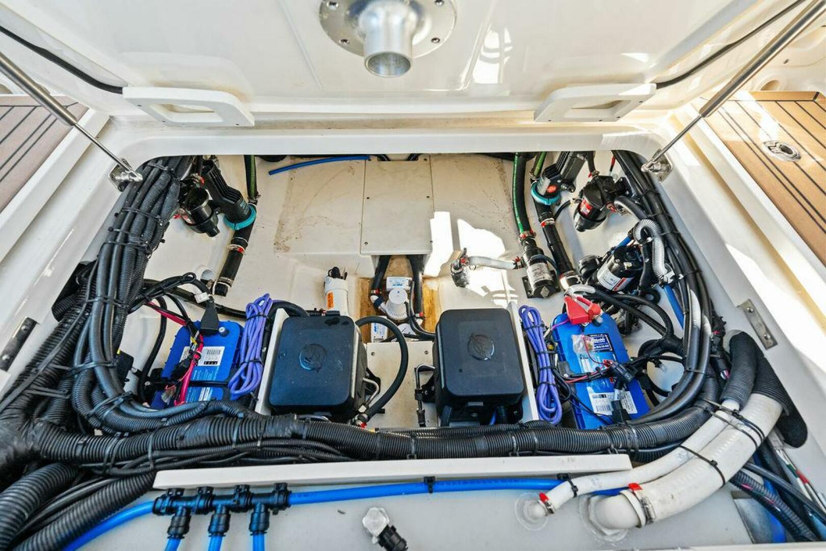 MARMARA 32ft Boston Whaler Yacht For Sale