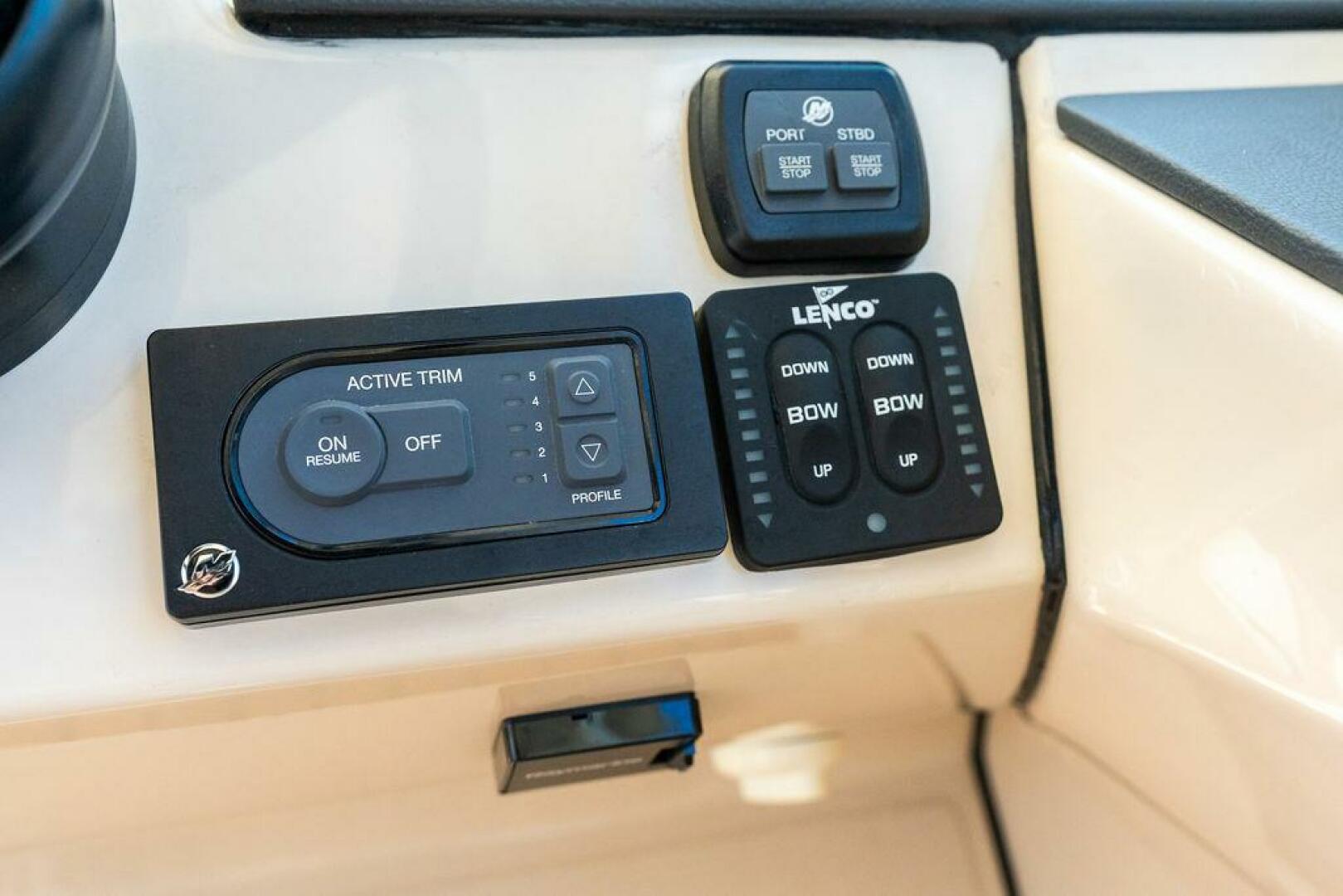 MARMARA 32ft Boston Whaler Yacht For Sale