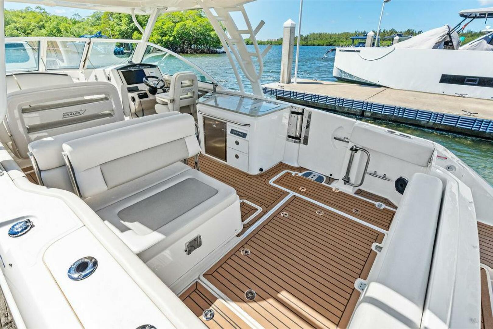 MARMARA 32ft Boston Whaler Yacht For Sale