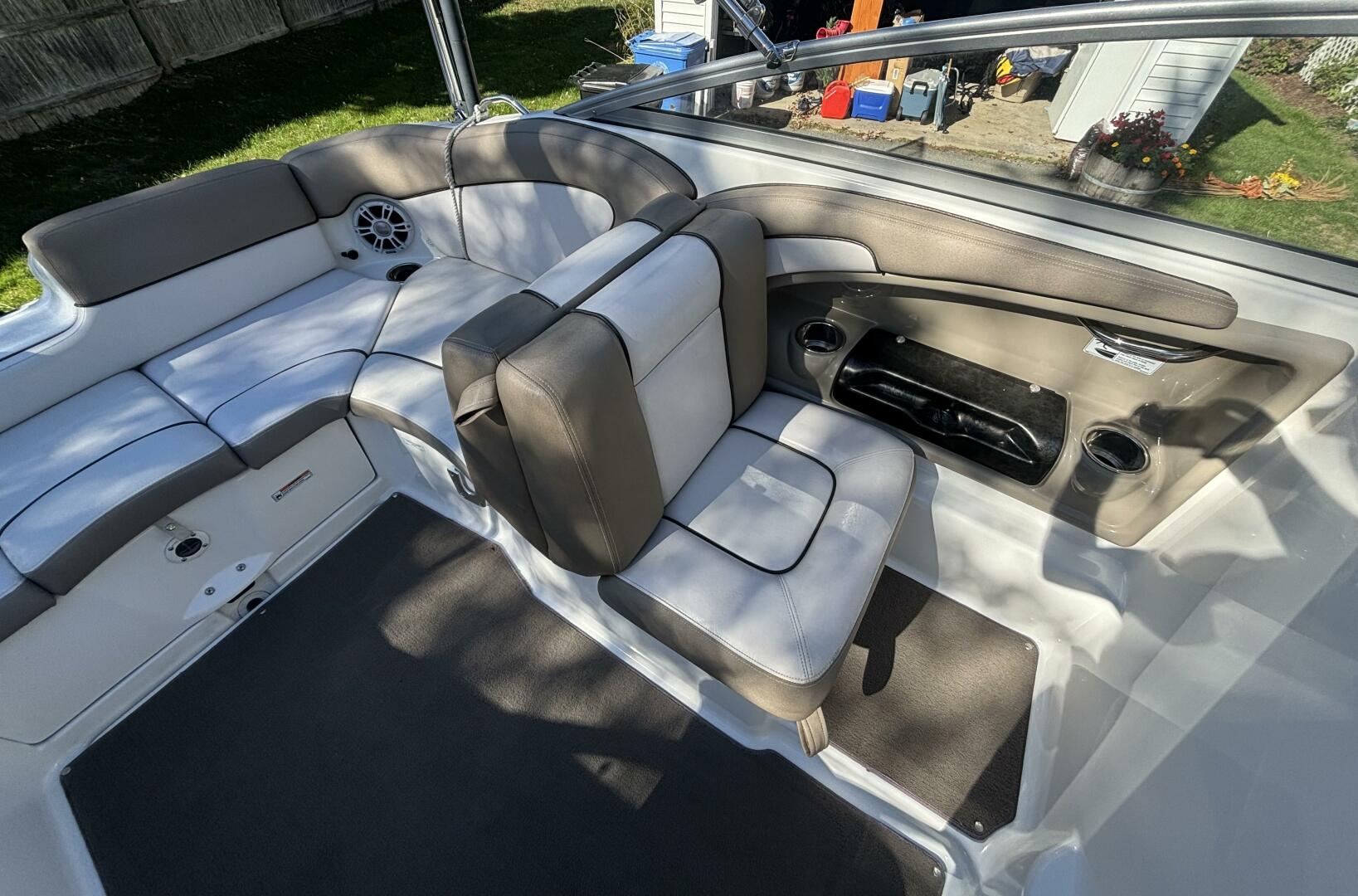 24ft Yamaha Boats Yacht For Sale