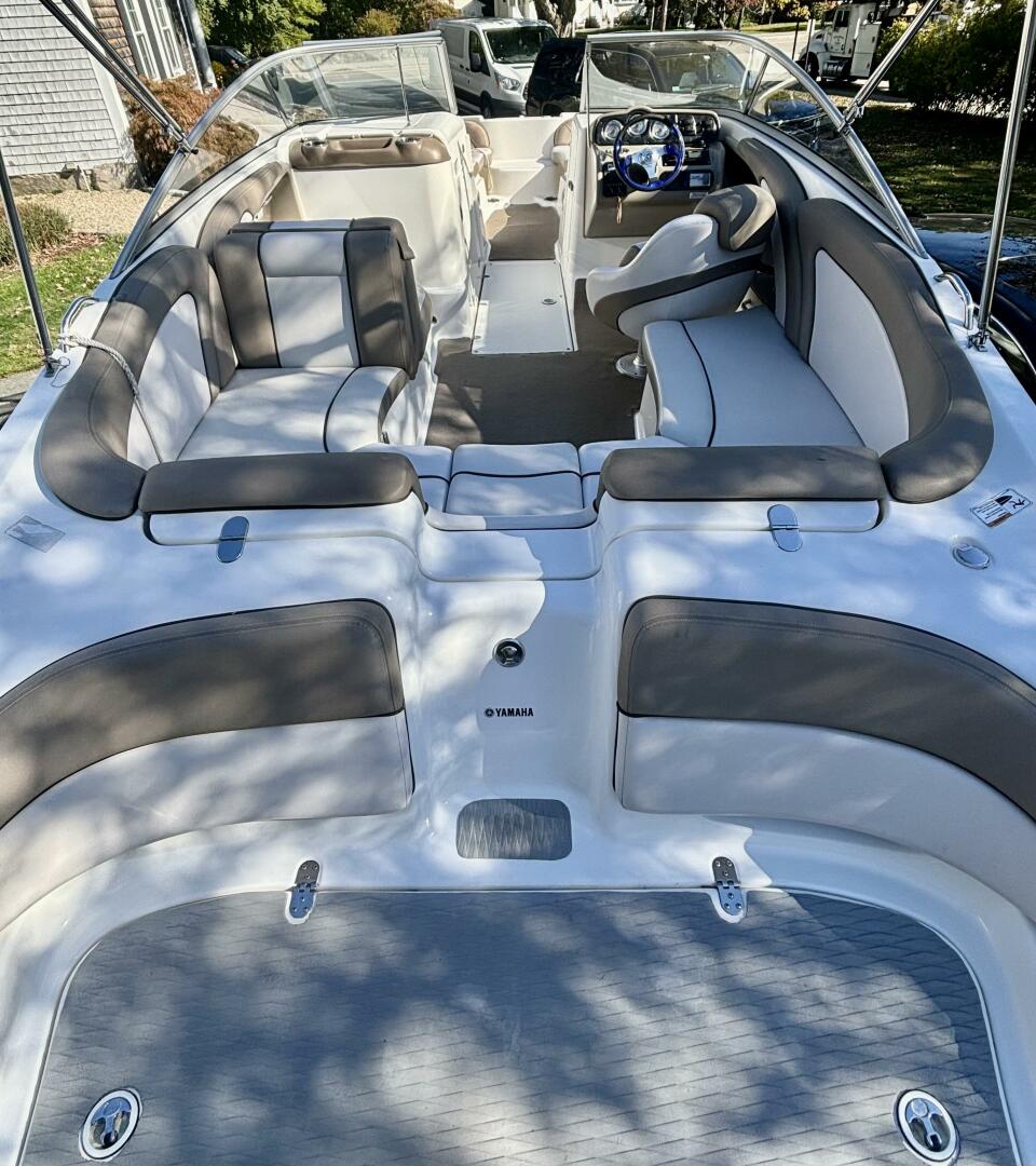 24ft Yamaha Boats Yacht For Sale