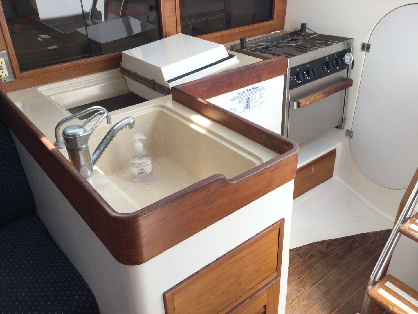 32ft J Boats Yacht For Sale