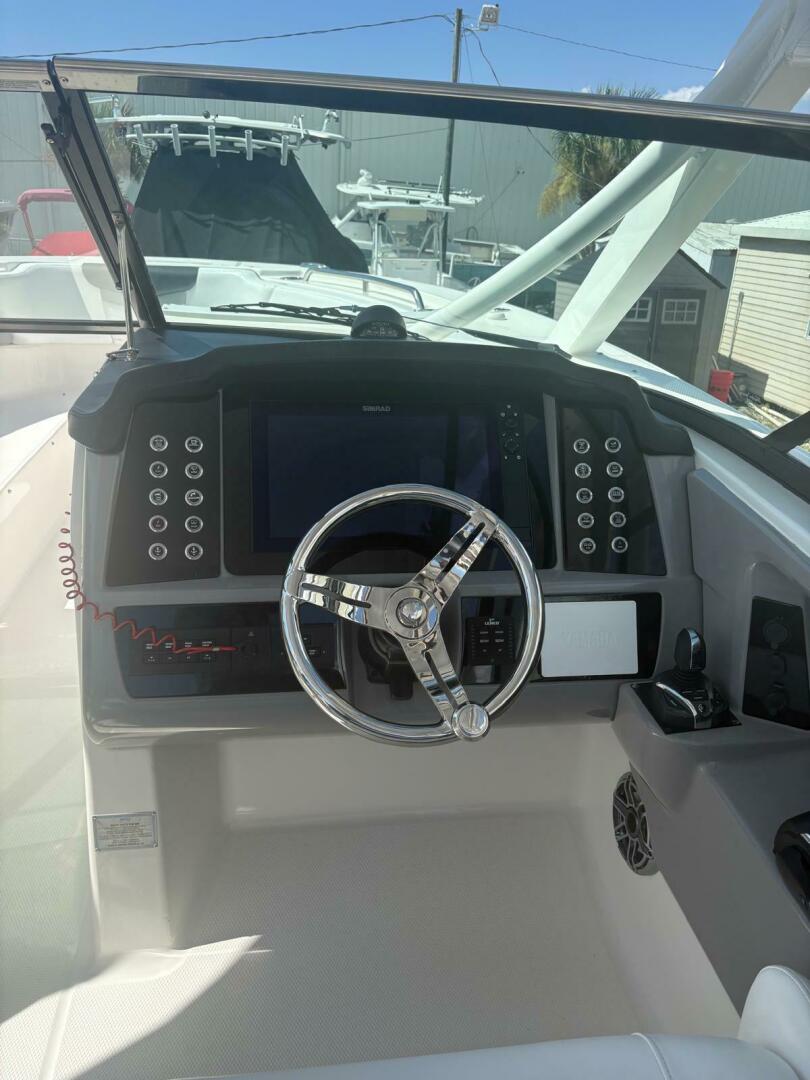 31ft Robalo Yacht For Sale