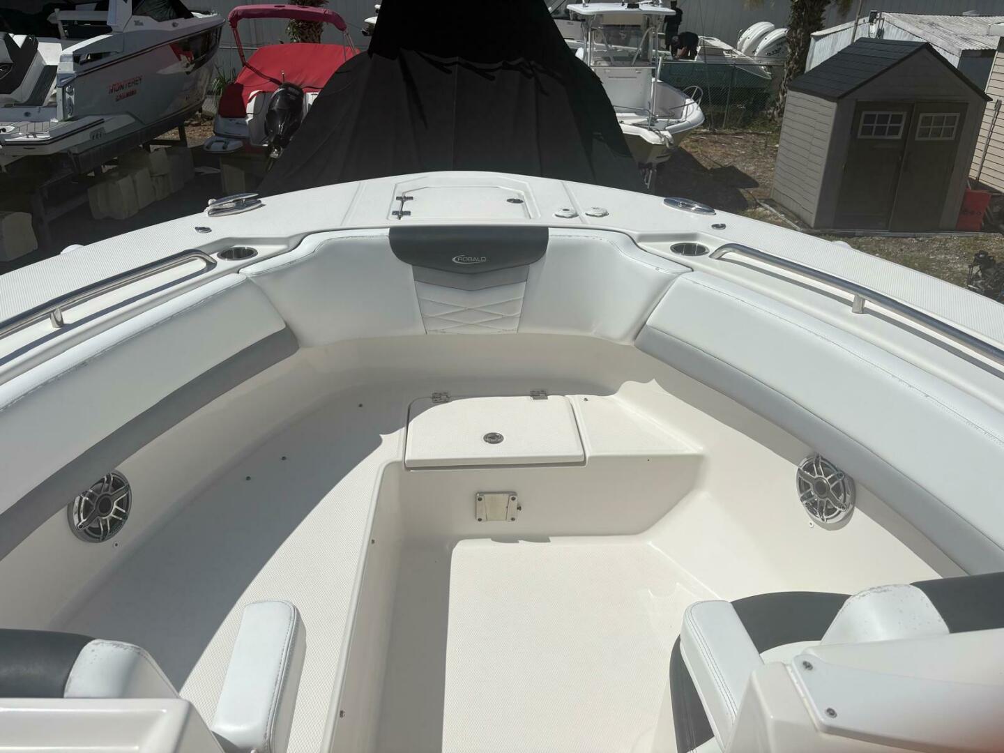 31ft Robalo Yacht For Sale