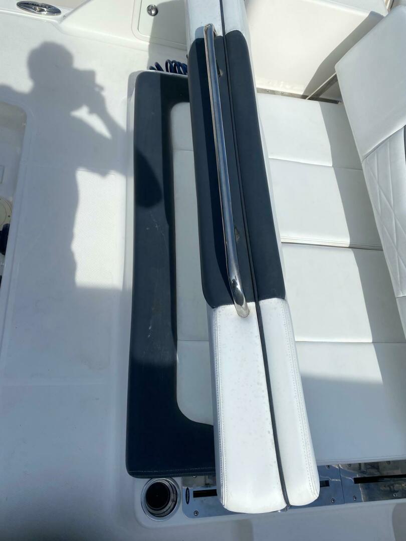 31ft Robalo Yacht For Sale
