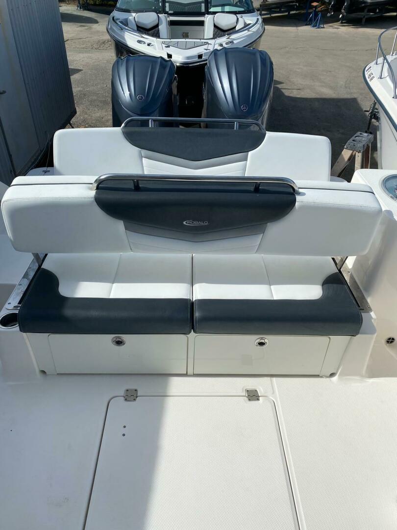 31ft Robalo Yacht For Sale