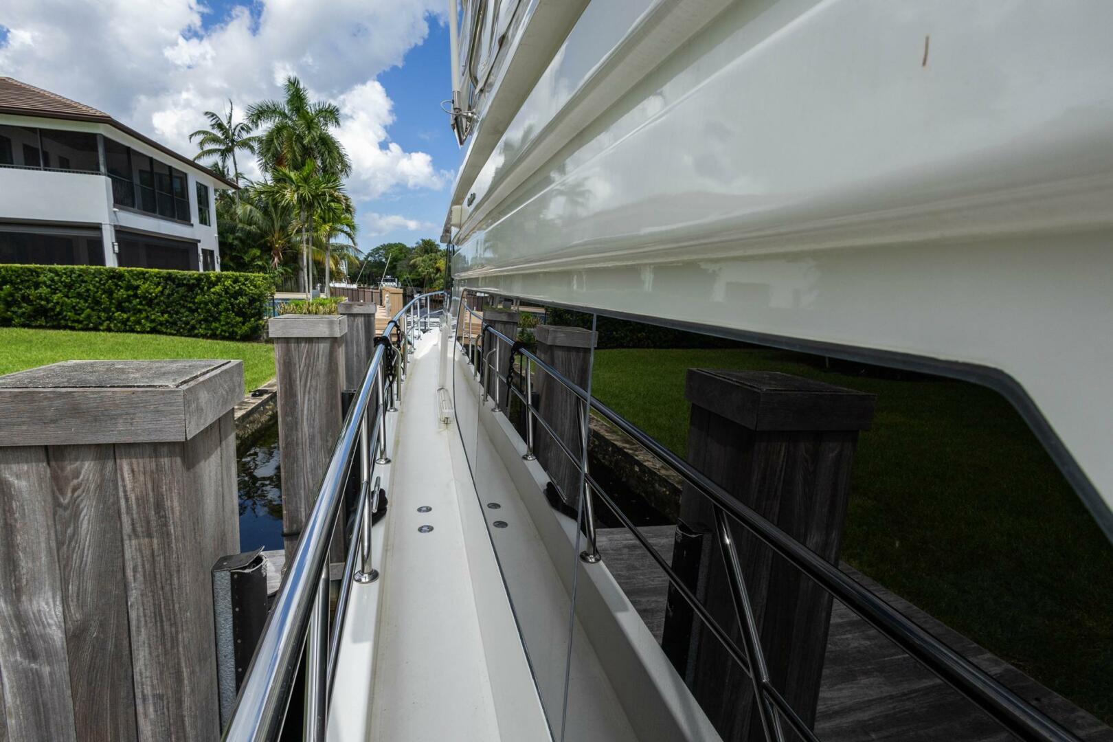Bluewater 64ft Ocean Alexander Yacht For Sale