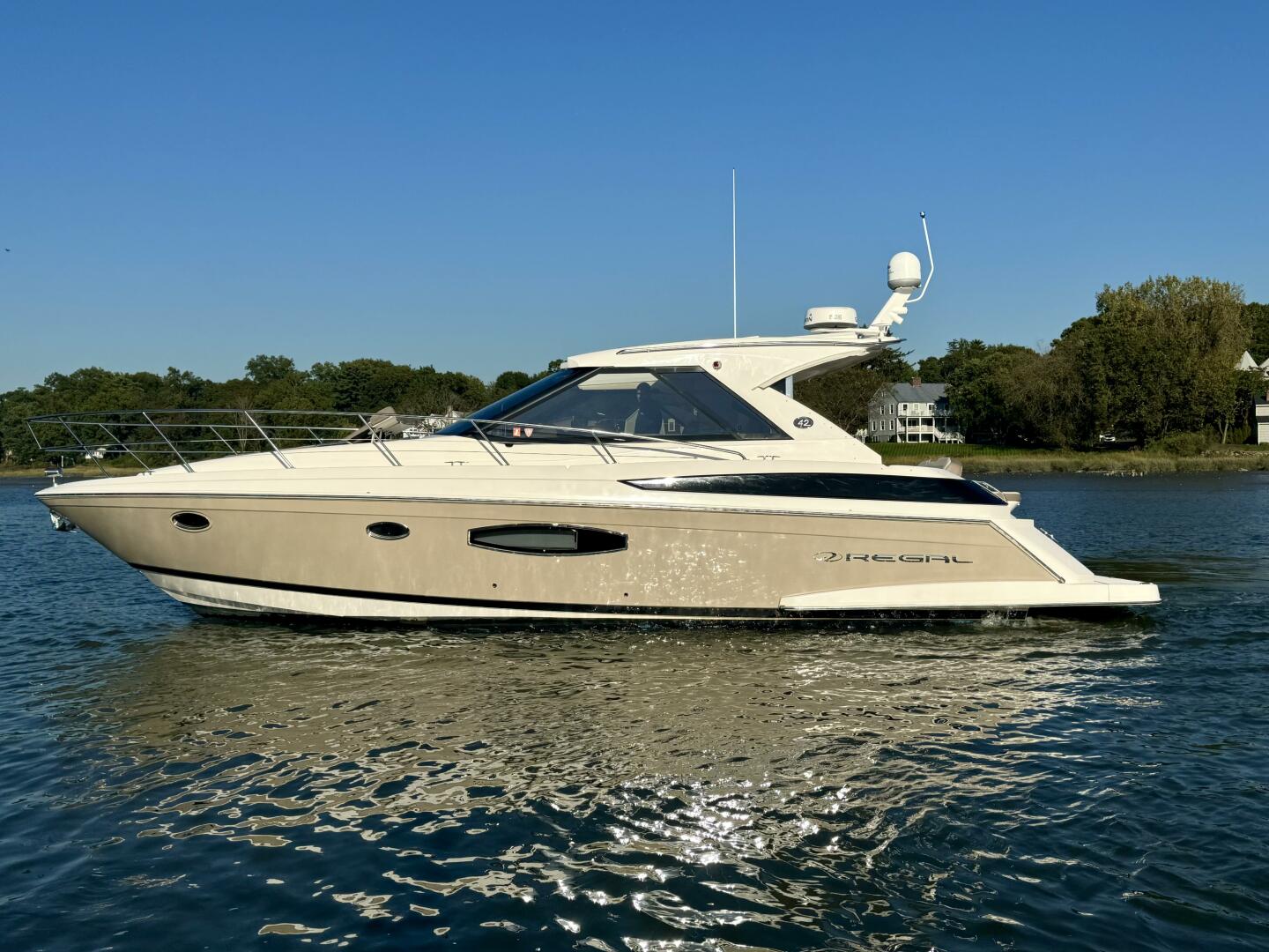 42ft Regal Yacht For Sale 42ft Regal Yacht For Sale