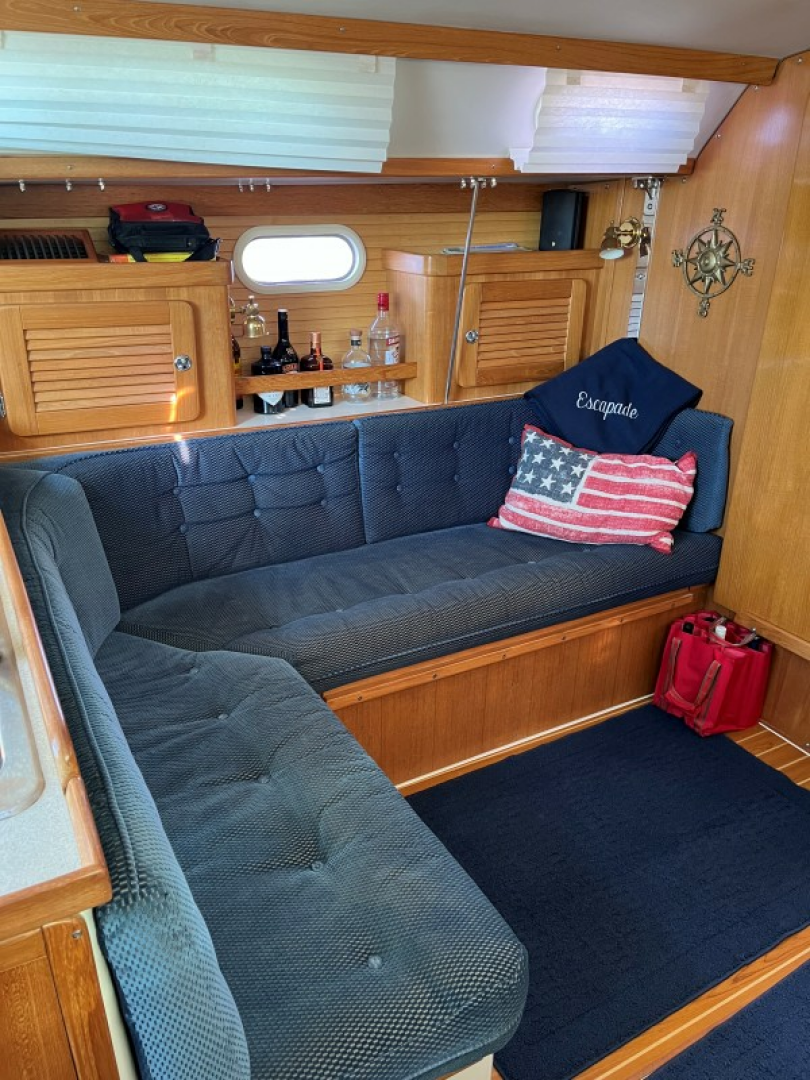 ESCAPADE 36ft Catalina Yacht For Sale ESCAPADE 36ft Catalina Yacht For Sale