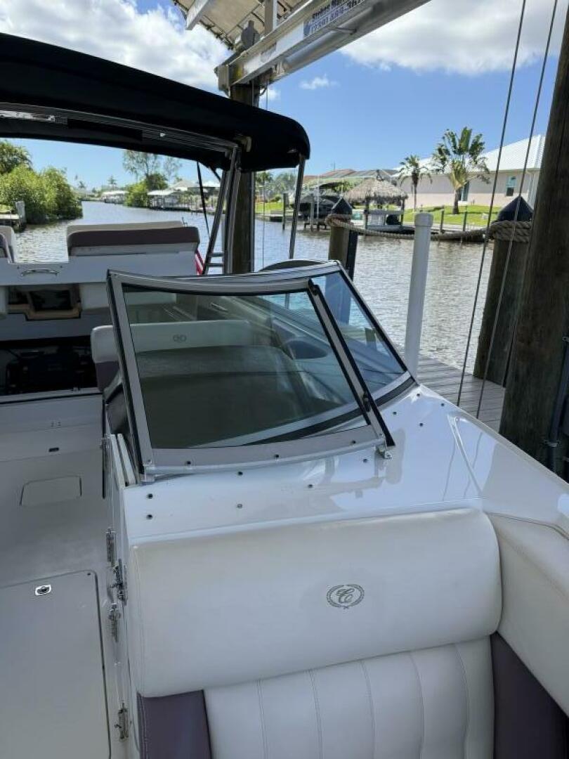 30ft Cobalt Yacht For Sale
