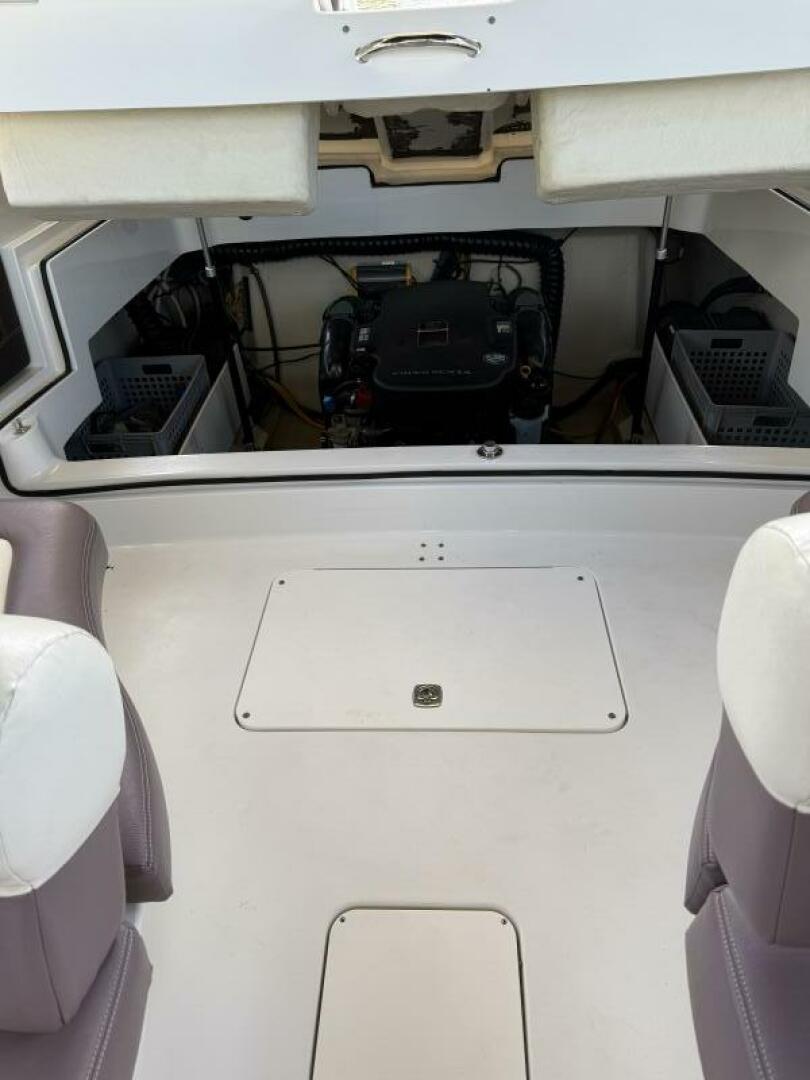 30ft Cobalt Yacht For Sale