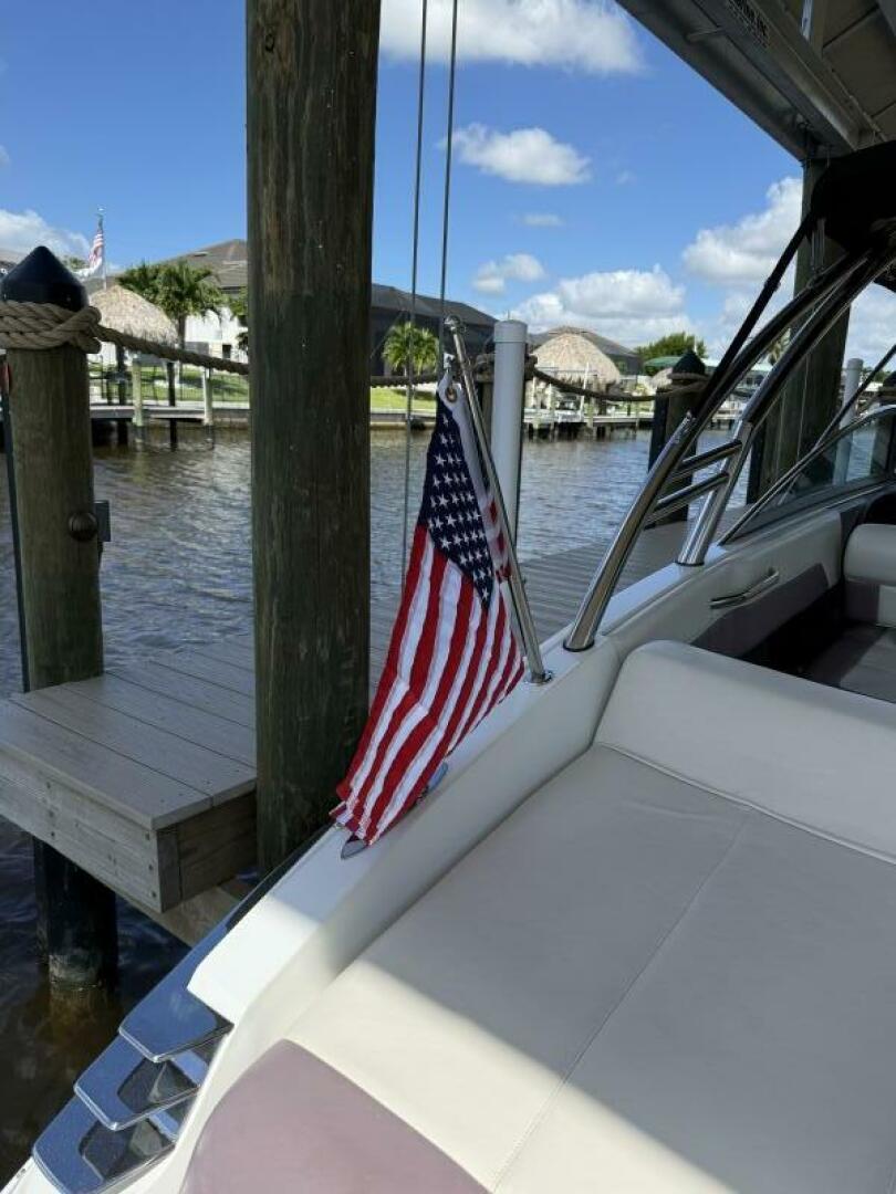 30ft Cobalt Yacht For Sale