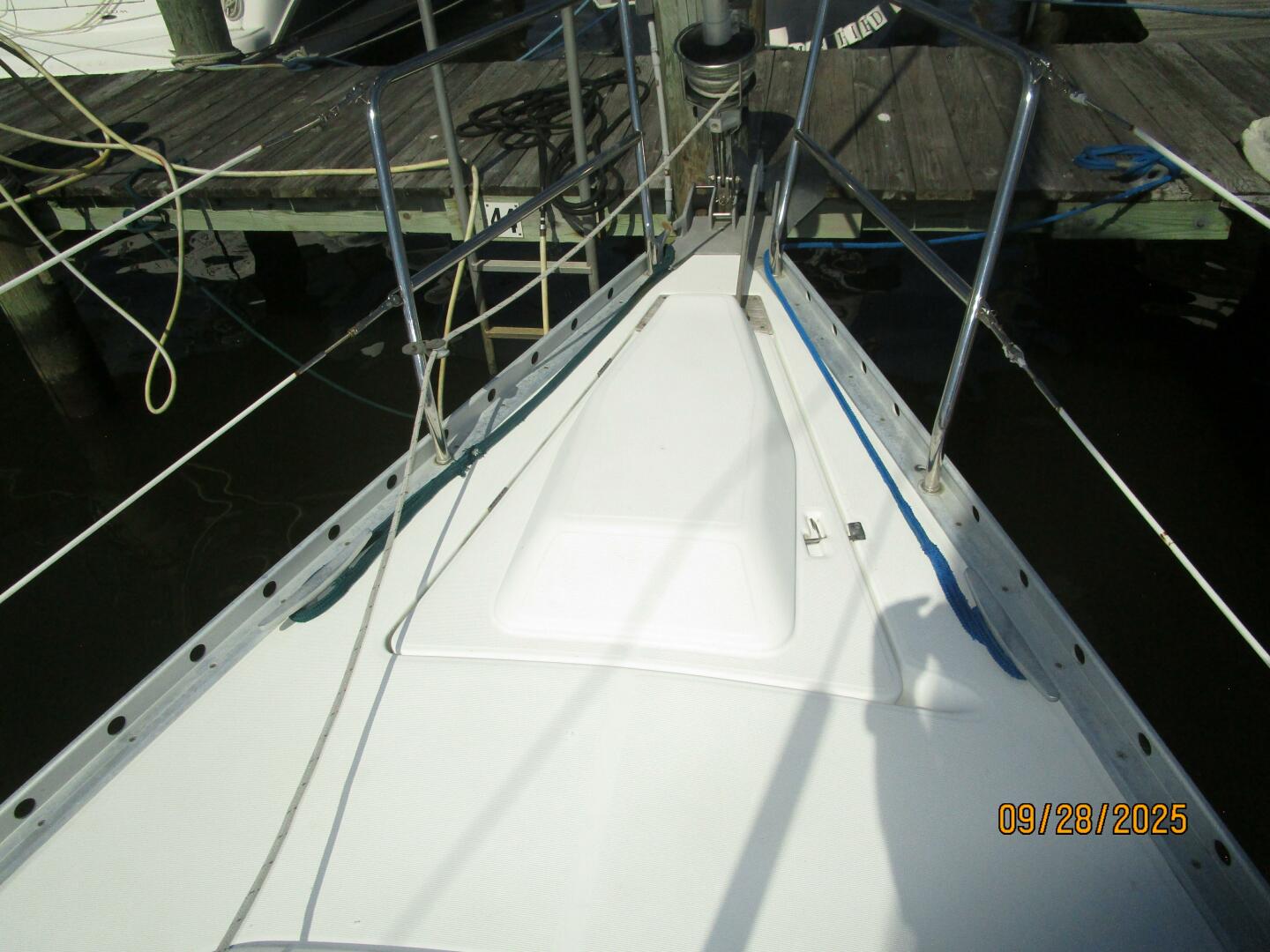 38' Beneteau anchor windlass2