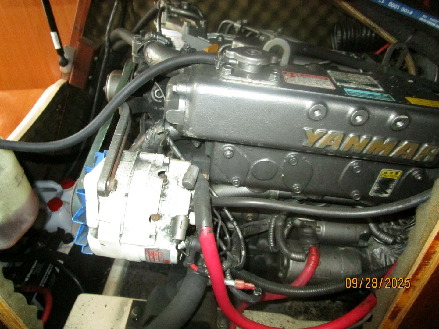 38' Beneteau auxiliary1