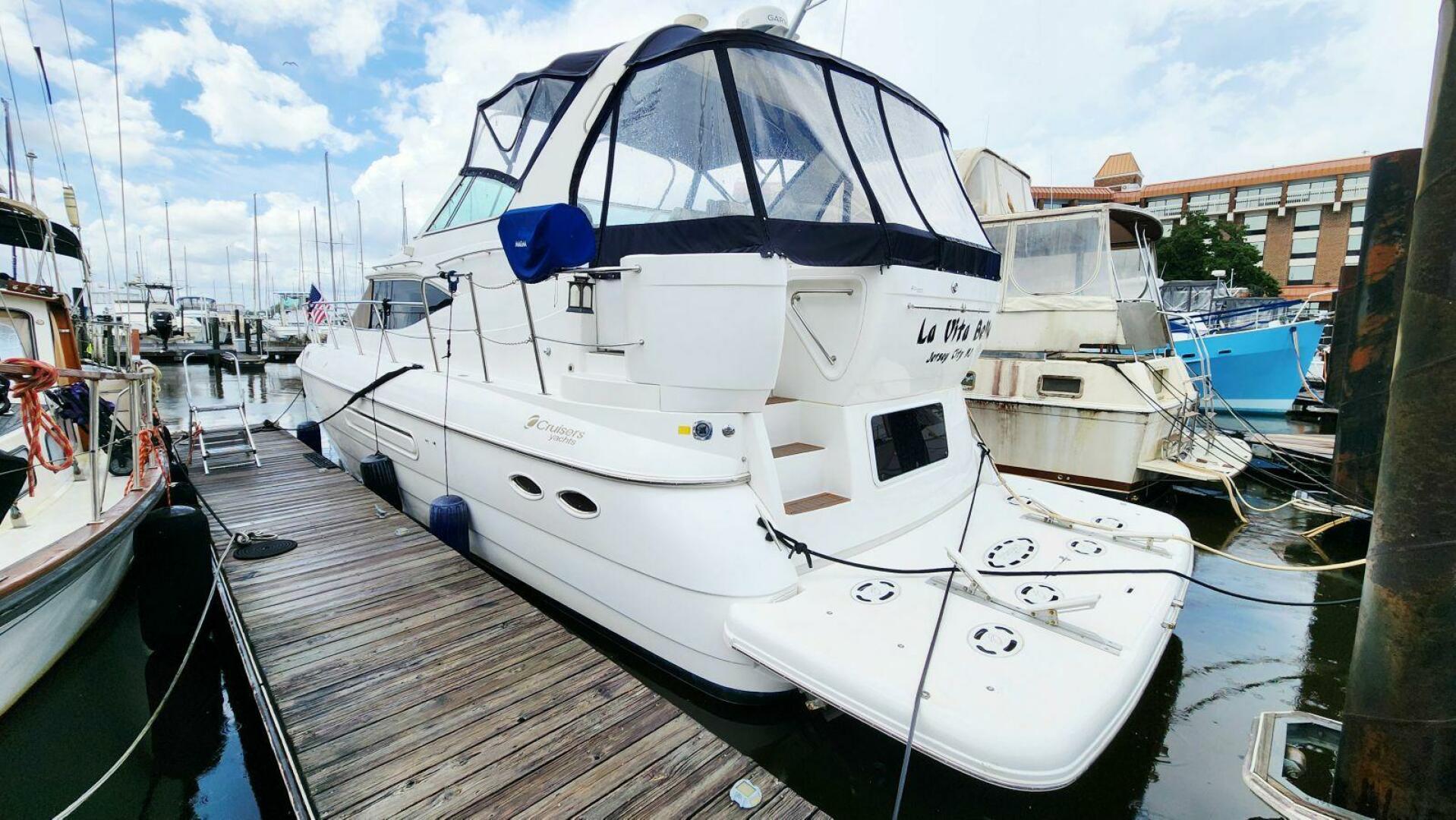 La Vita Bella 44ft Cruisers Yachts Yacht For Sale