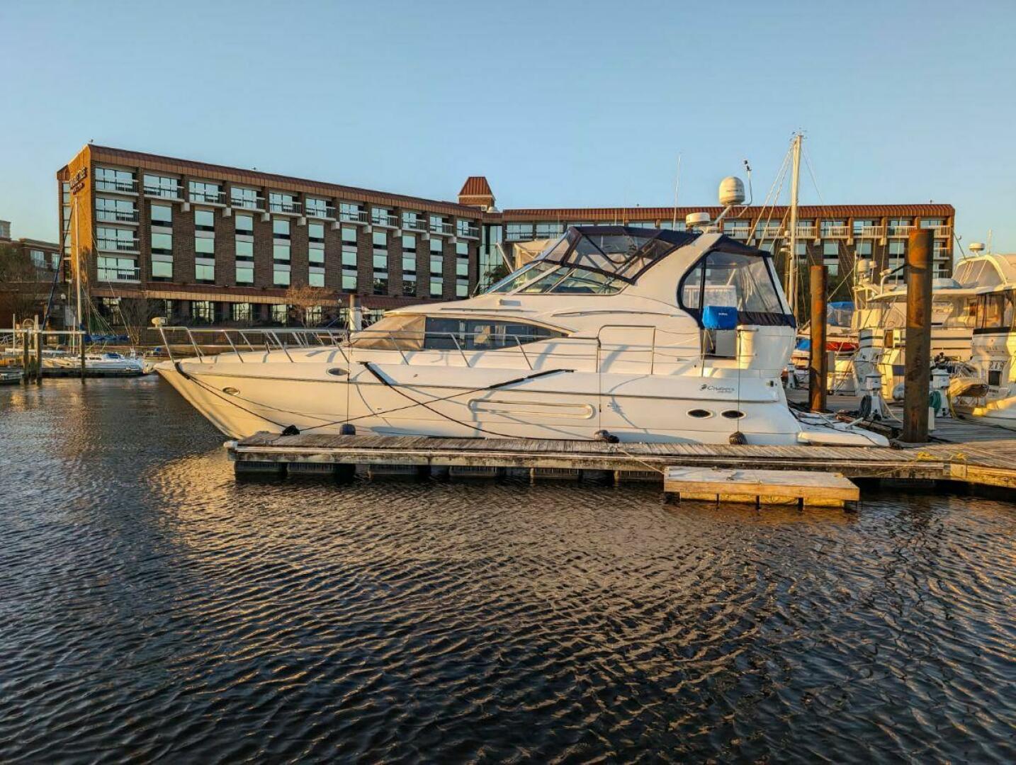 La Vita Bella 44ft Cruisers Yachts Yacht For Sale