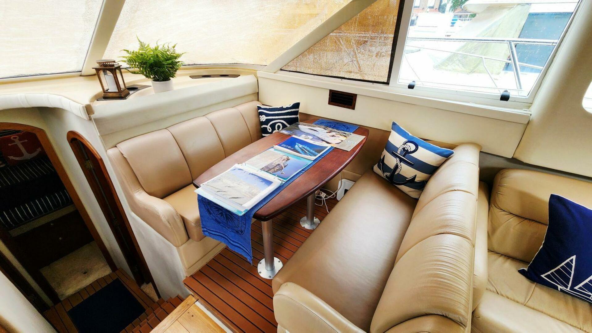 La Vita Bella 44ft Cruisers Yachts Yacht For Sale