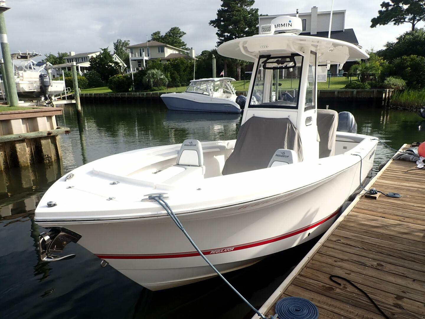 23ft Regulator Yacht For Sale