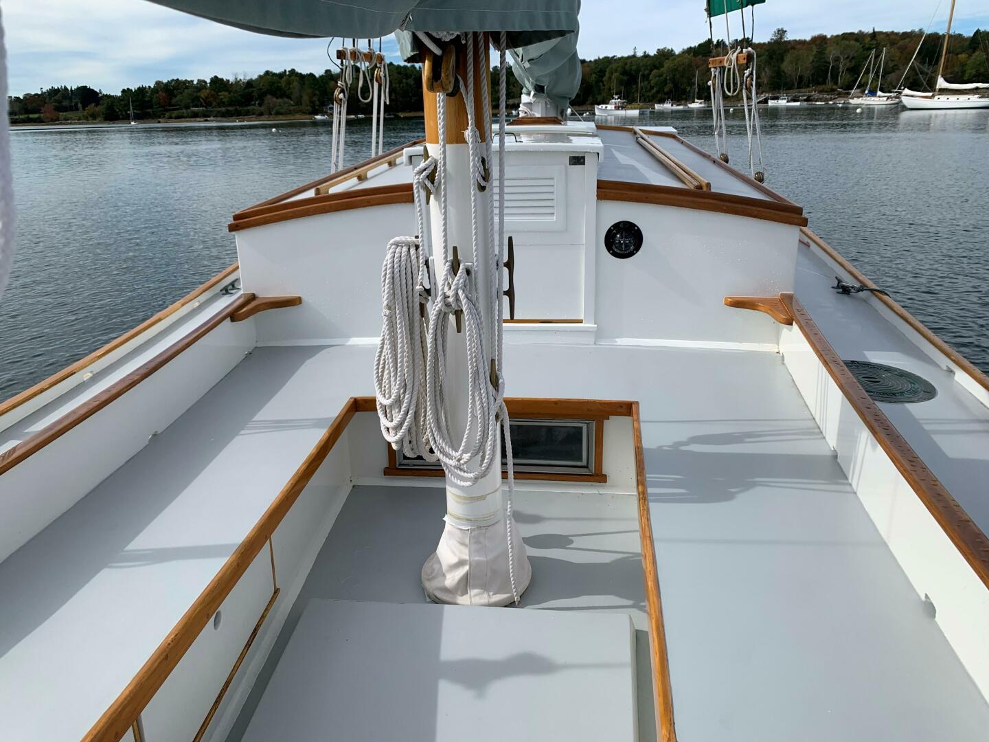 INTEGRITY 32ft Classic Yacht For Sale