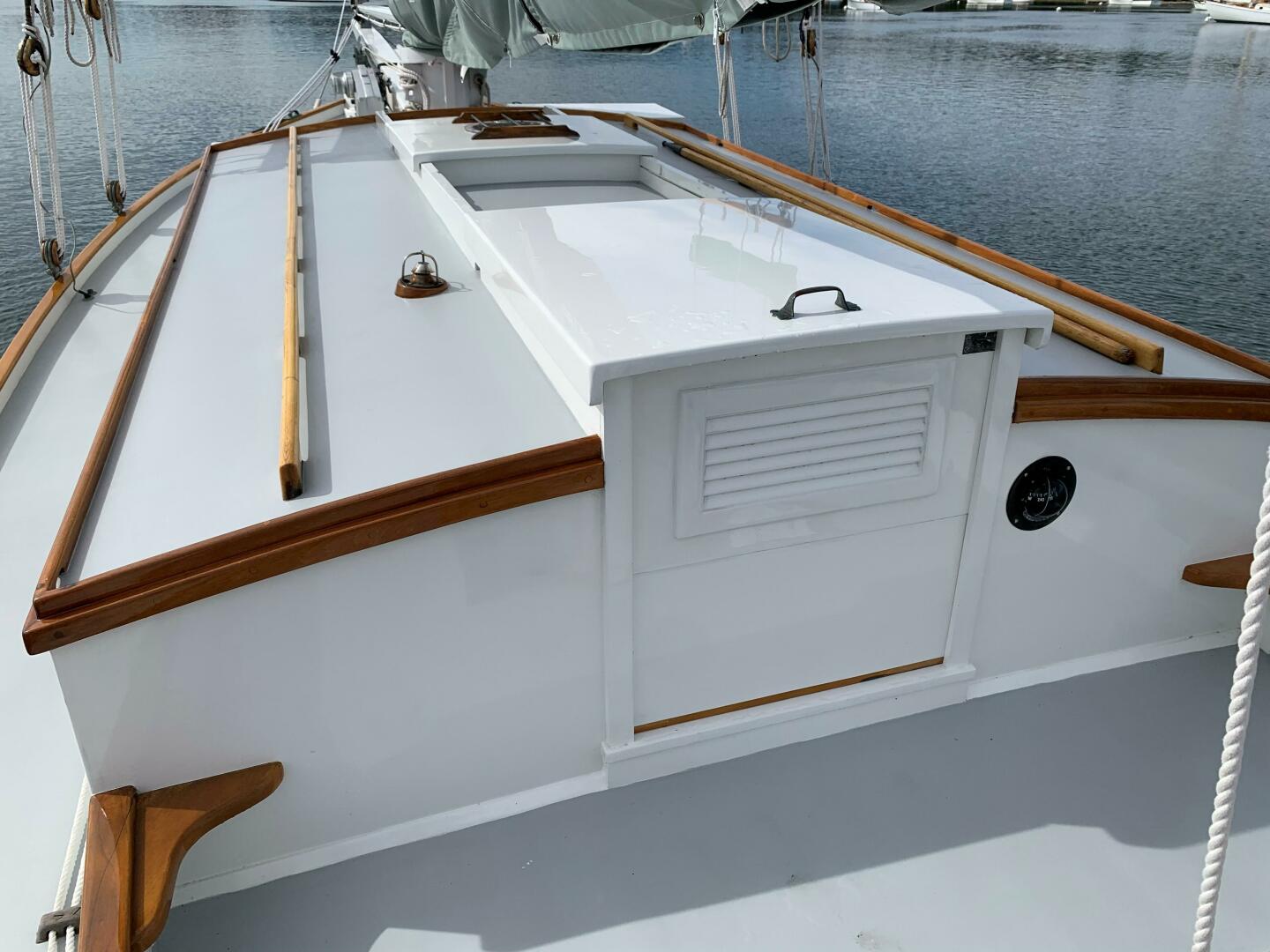 INTEGRITY 32ft Classic Yacht For Sale