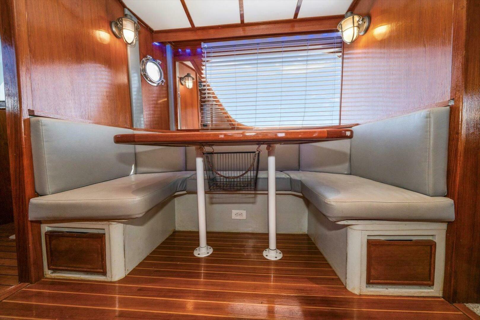 56ft Matthews Yacht For Sale