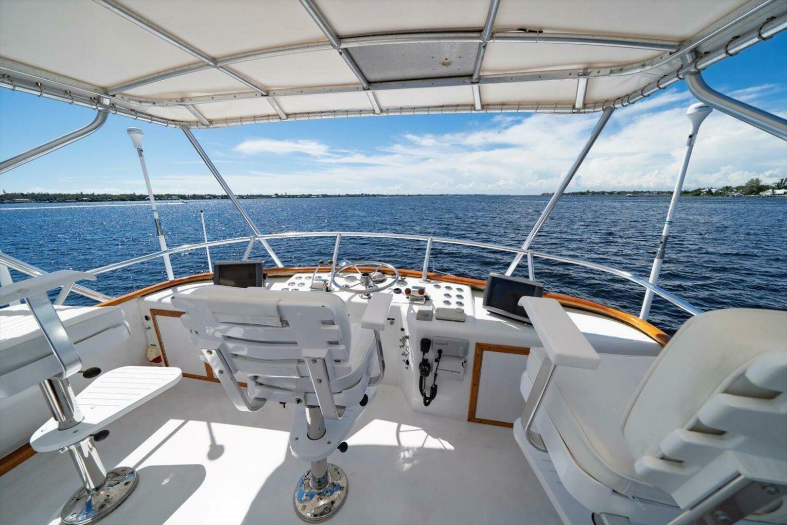 56ft Matthews Yacht For Sale