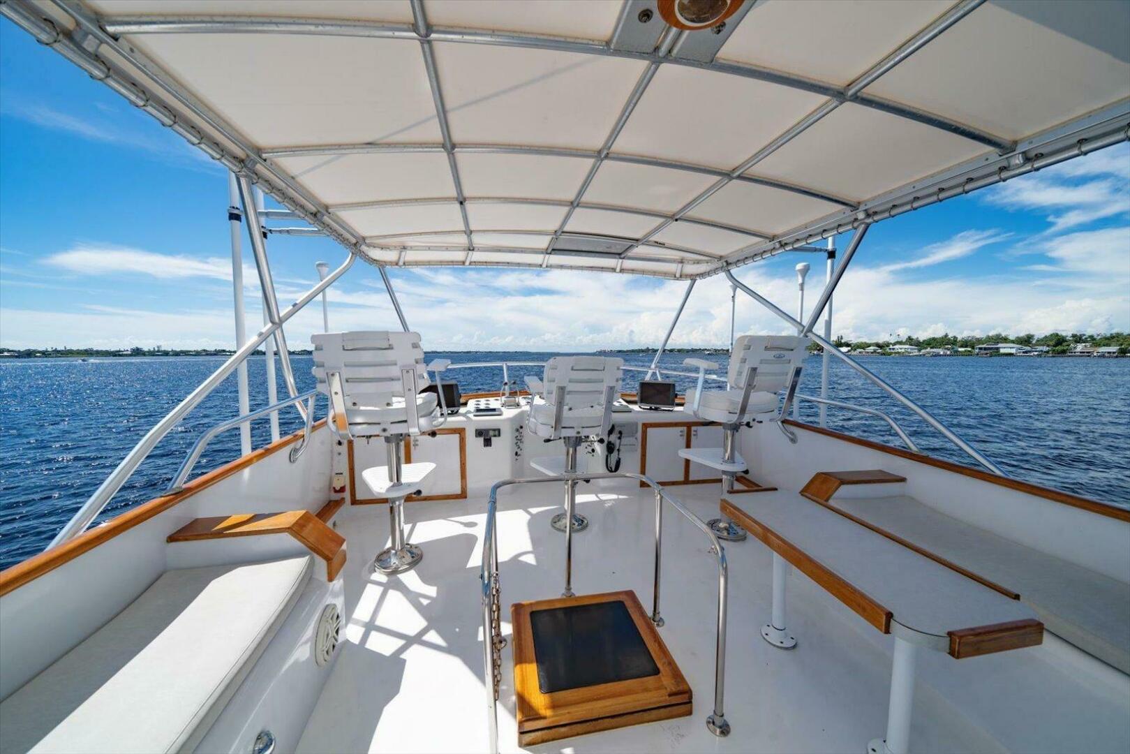 56ft Matthews Yacht For Sale