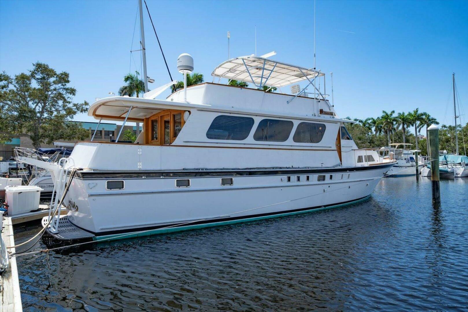 56ft Matthews Yacht For Sale