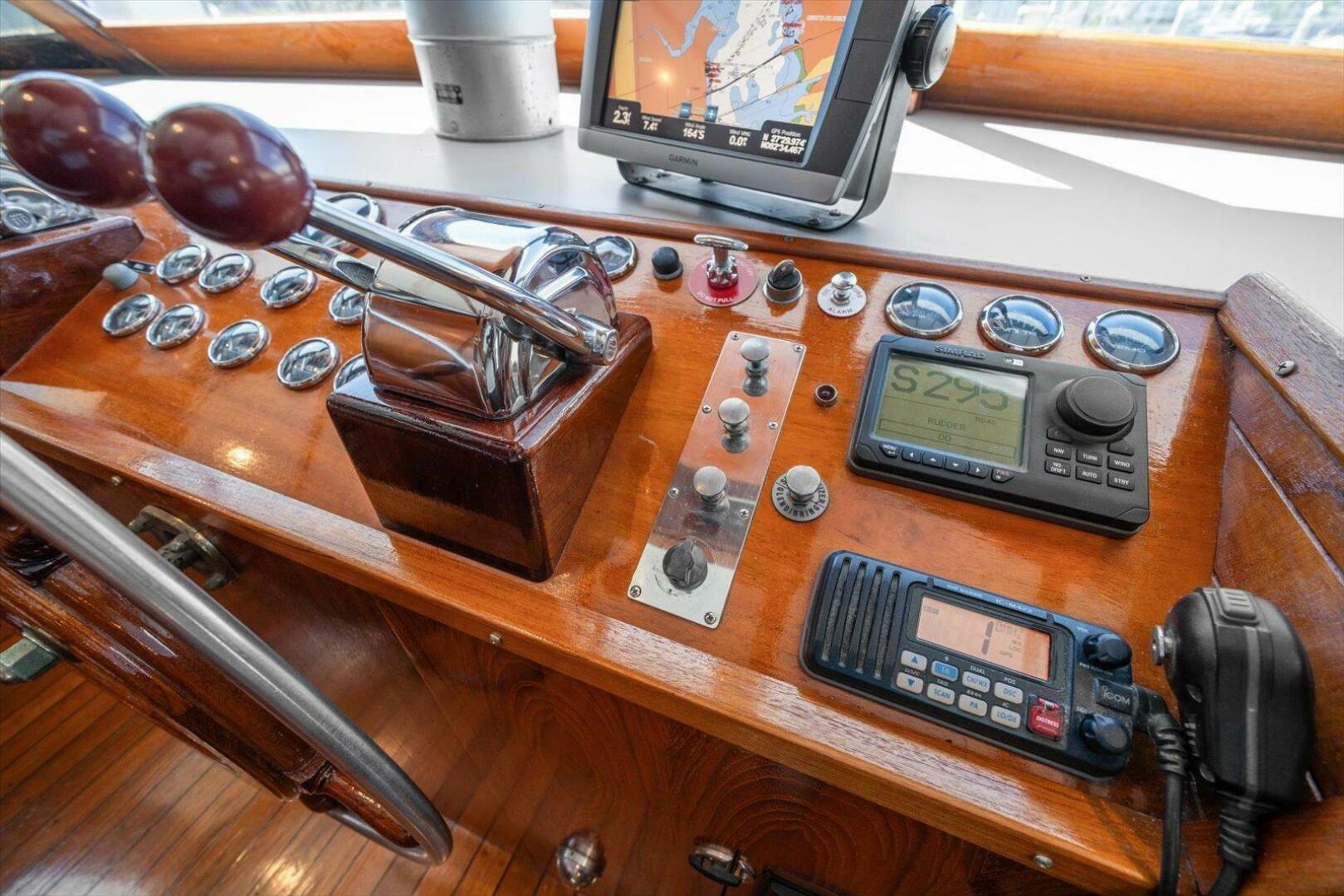56ft Matthews Yacht For Sale