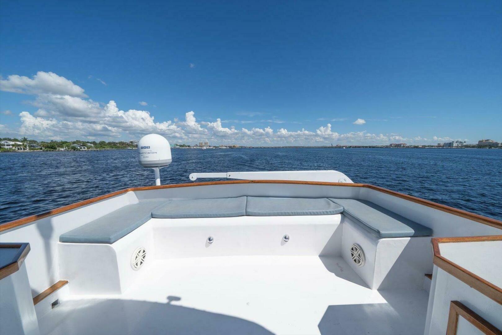 56ft Matthews Yacht For Sale