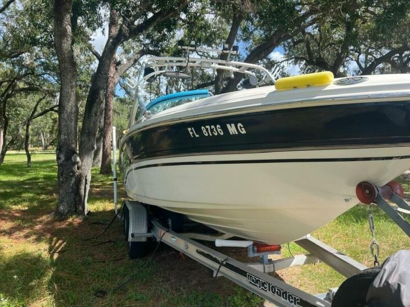 23ft Sea Ray Yacht For Sale