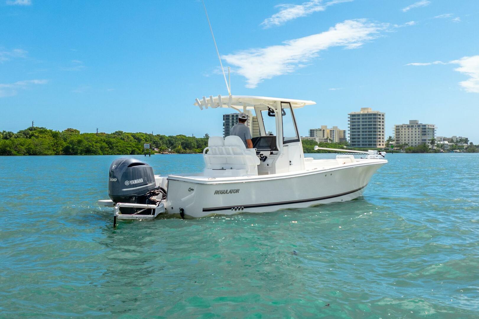 26ft Regulator Yacht For Sale