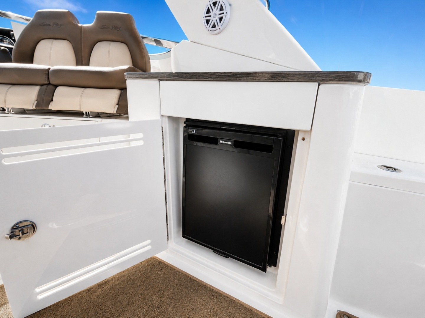 LIL LEE 35ft Sea Ray Yacht For Sale