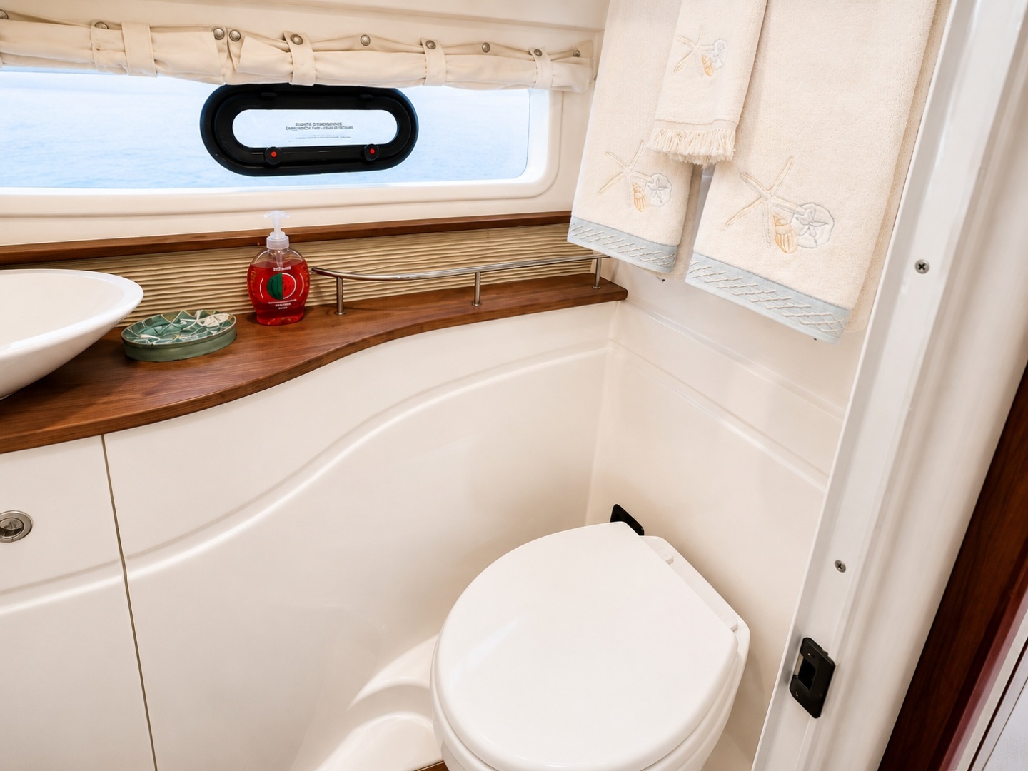 LIL LEE 35ft Sea Ray Yacht For Sale