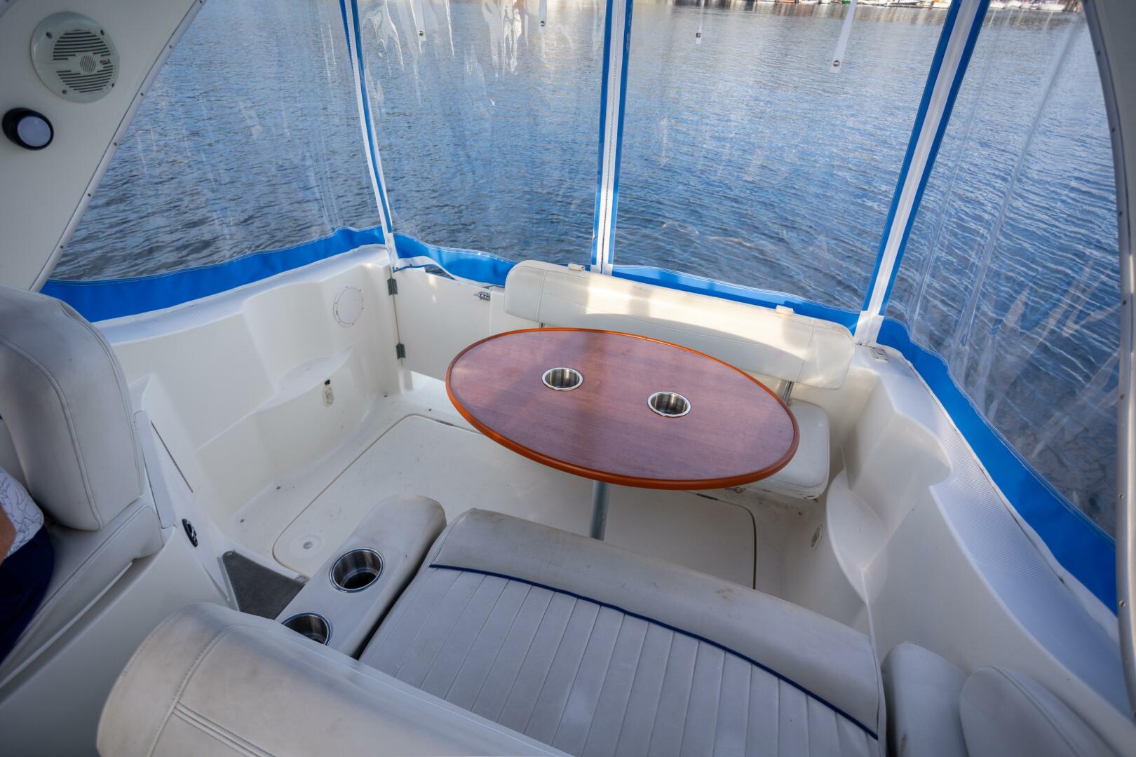 Our Trade 28ft Bayliner Yacht For Sale