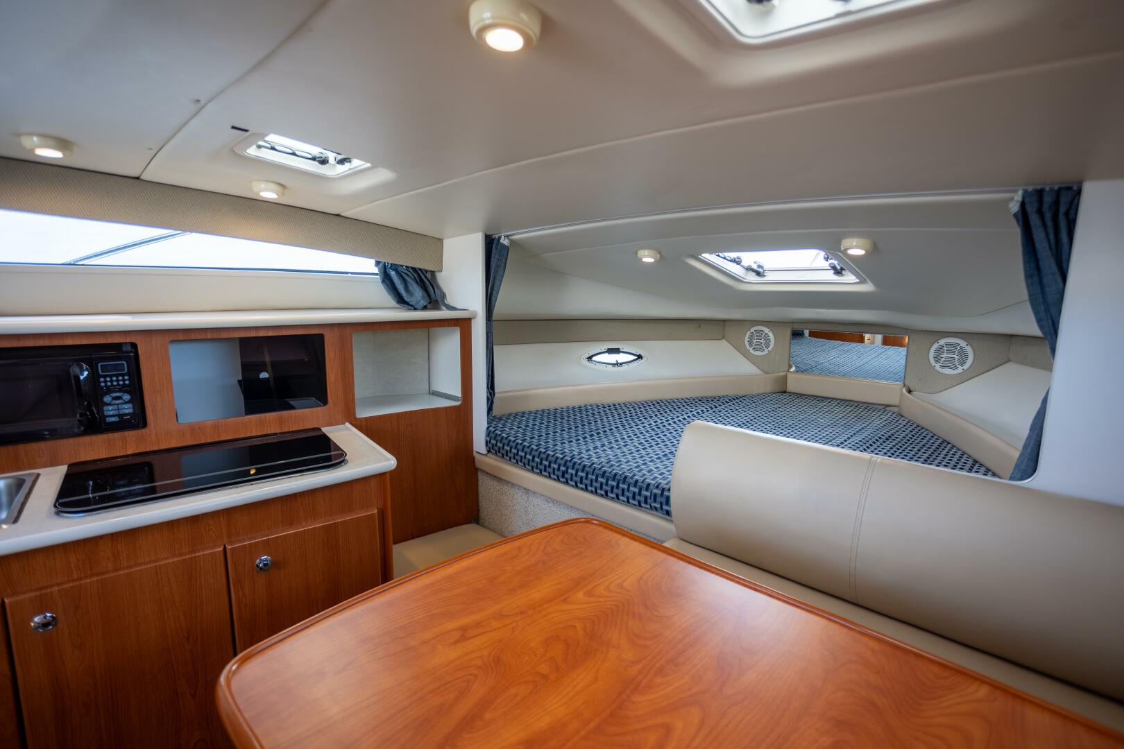 Our Trade 28ft Bayliner Yacht For Sale