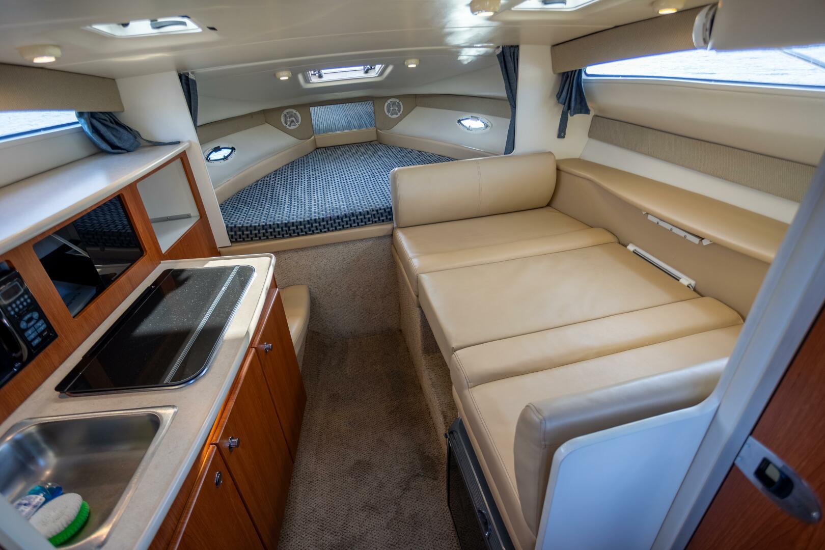 Our Trade 28ft Bayliner Yacht For Sale