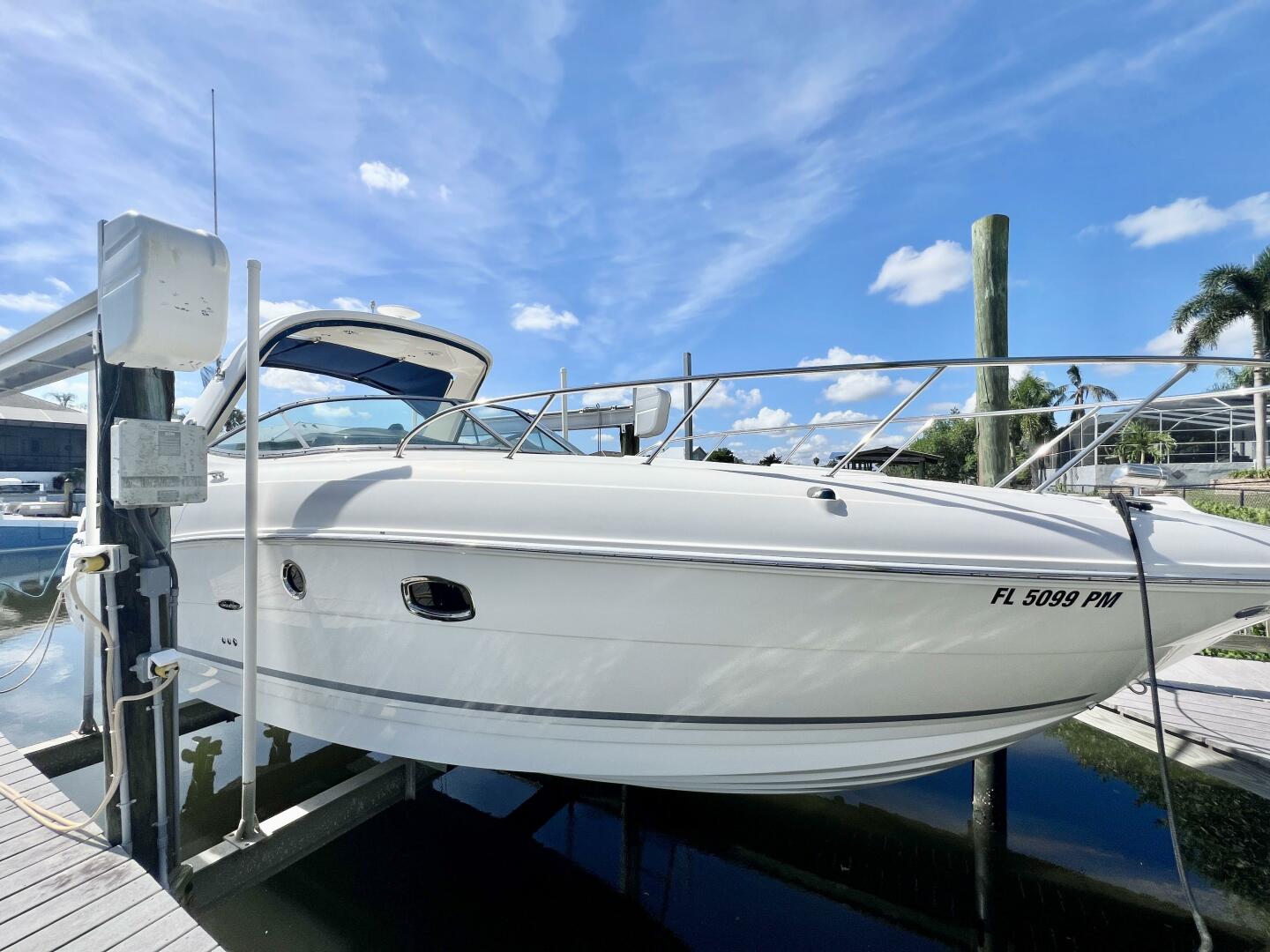 31ft Sea Ray Yacht For Sale