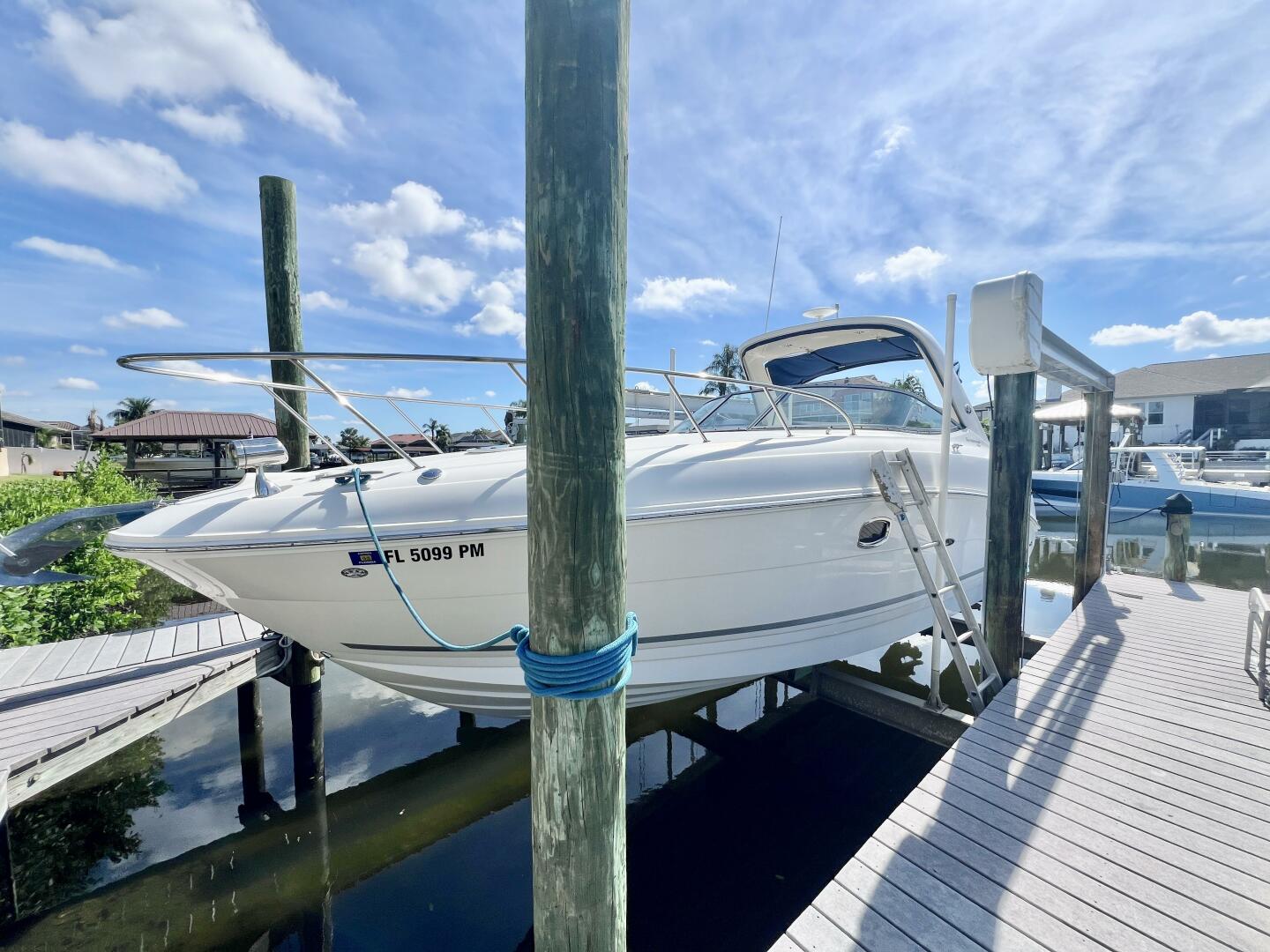 31ft Sea Ray Yacht For Sale