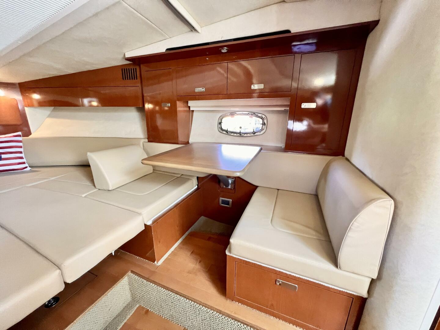 31ft Sea Ray Yacht For Sale
