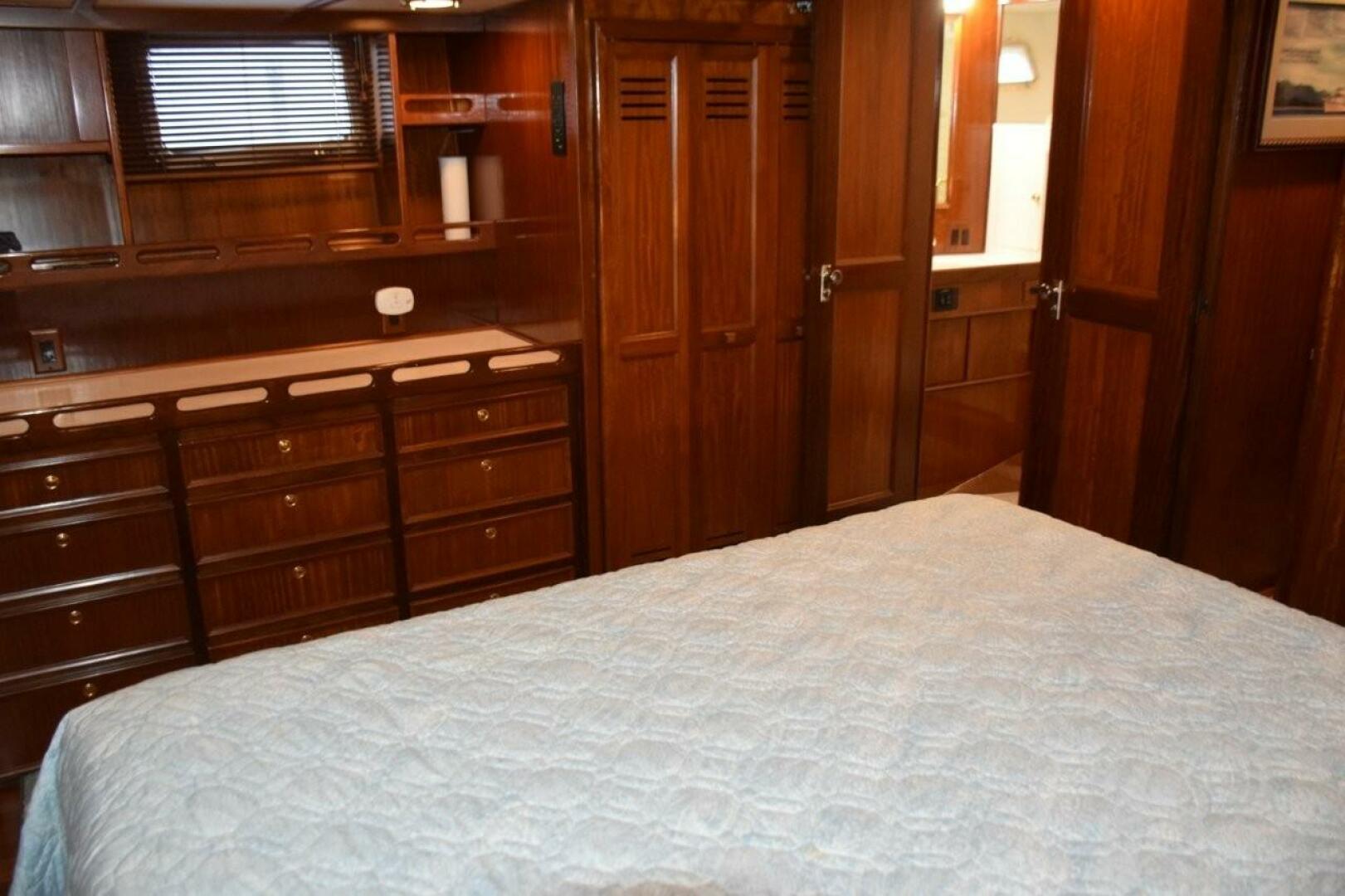QA3 48ft Hatteras Yacht For Sale