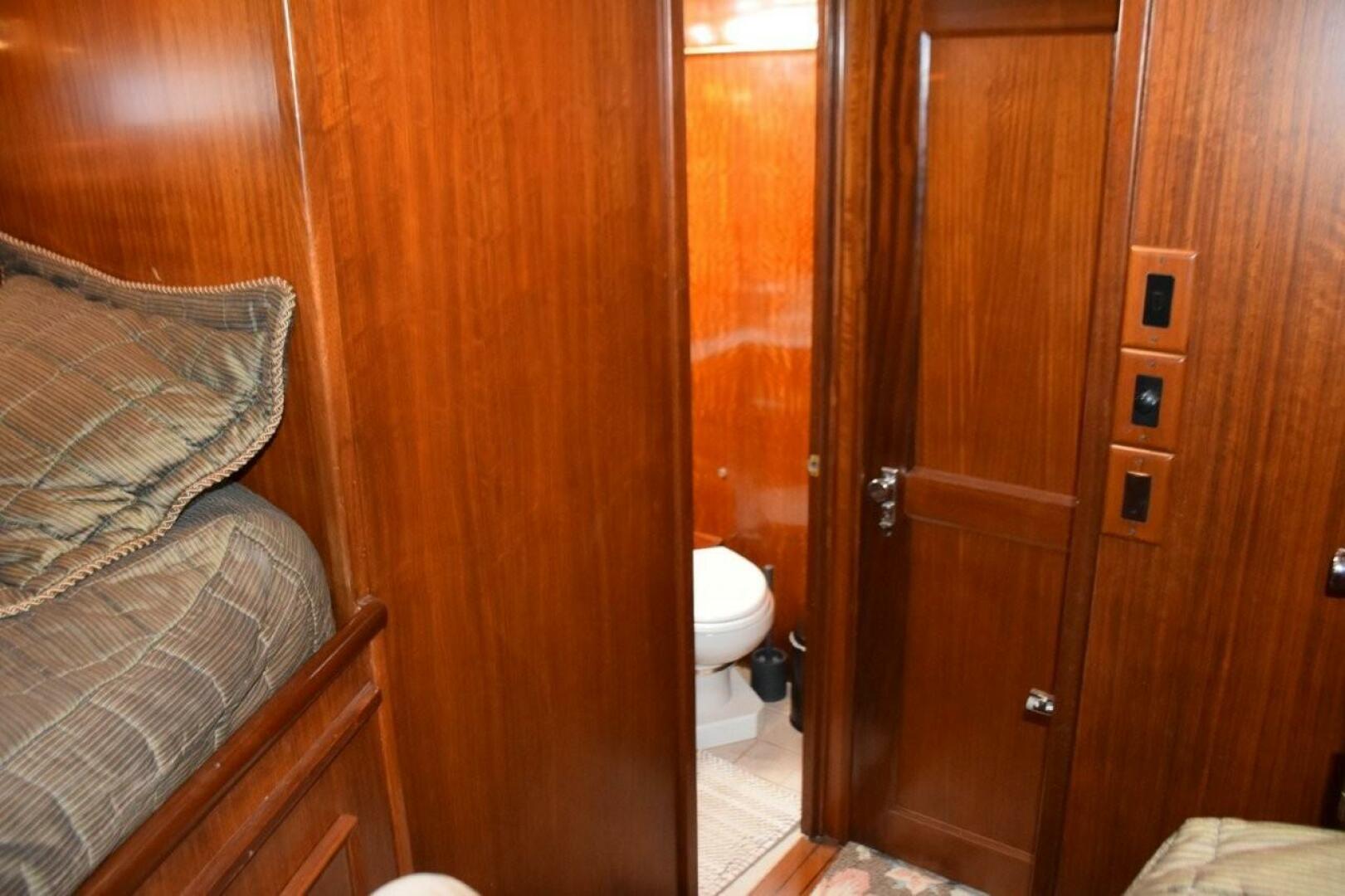 QA3 48ft Hatteras Yacht For Sale