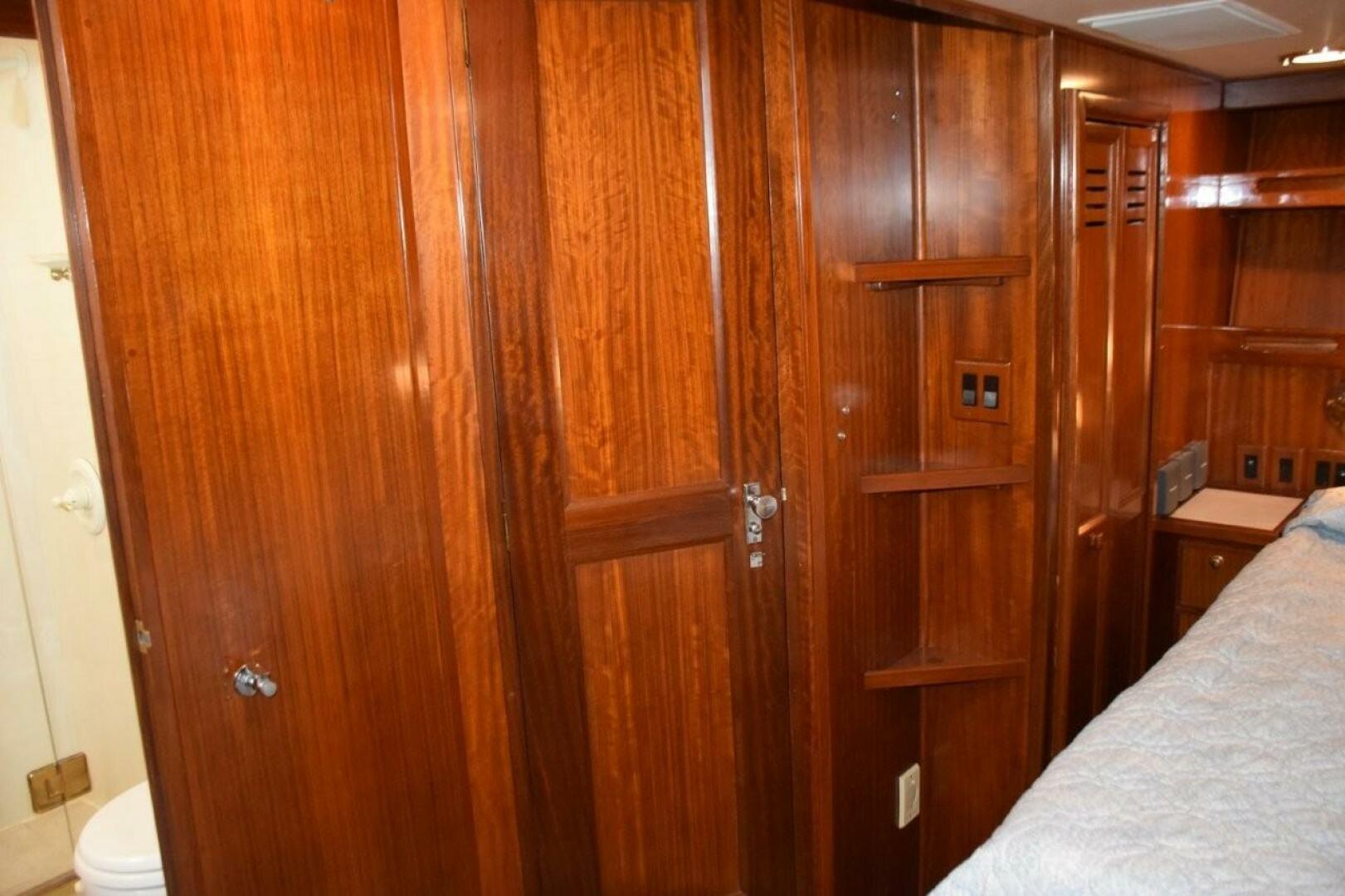 QA3 48ft Hatteras Yacht For Sale