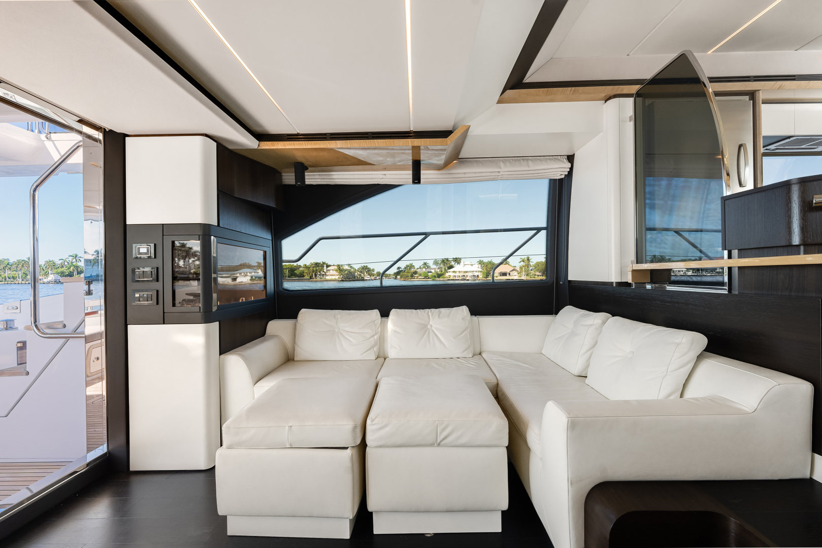 66ft Azimut Yacht For Sale
