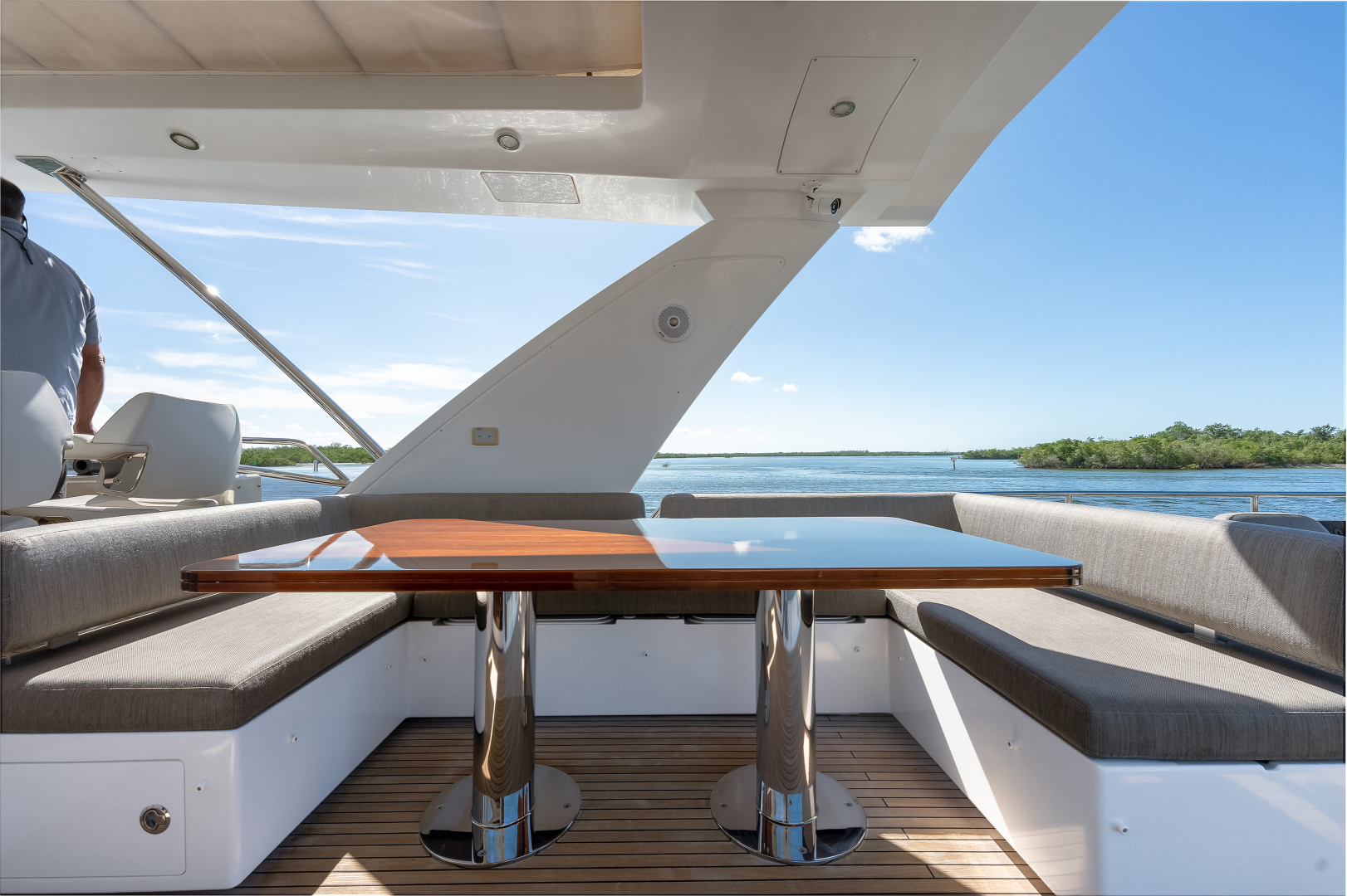 66ft Azimut Yacht For Sale