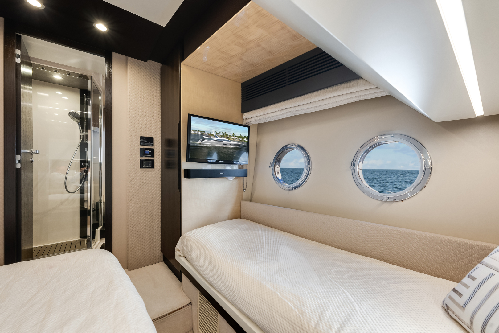 66ft Azimut Yacht For Sale